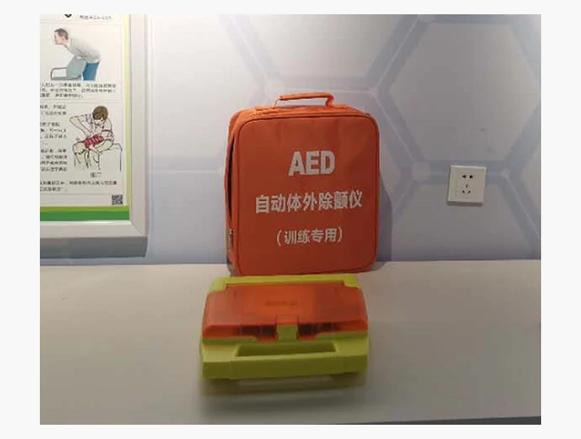 AED急救训练机｜产品参考图